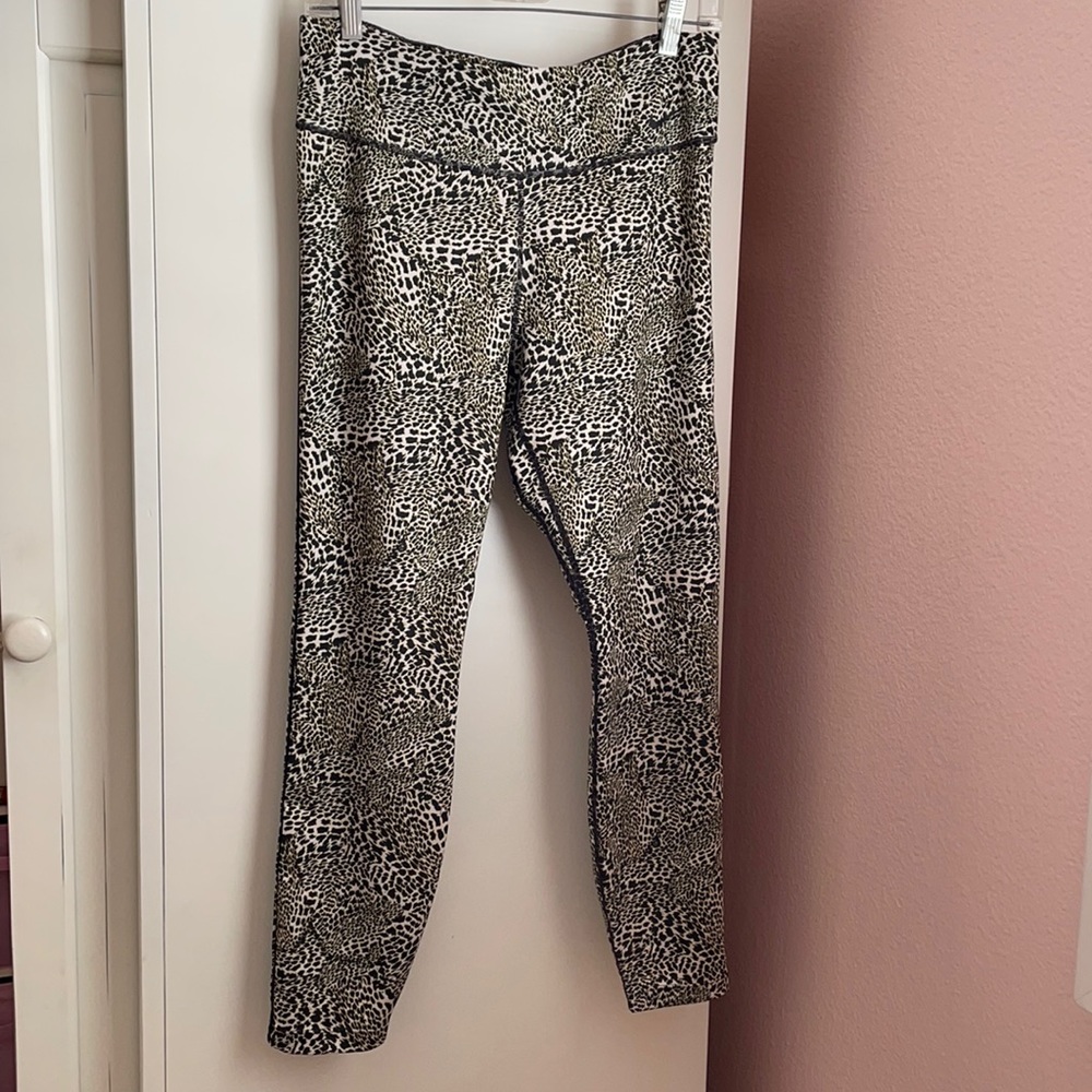 Nike DRI-FIT Leopard Leggings